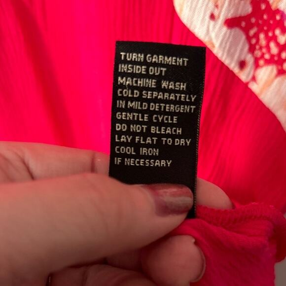 Diane Gilman DG2 Bright Pink Floral Crinkle Short Sleeve Blouse - Size Small NWT - Picture 7 of 10